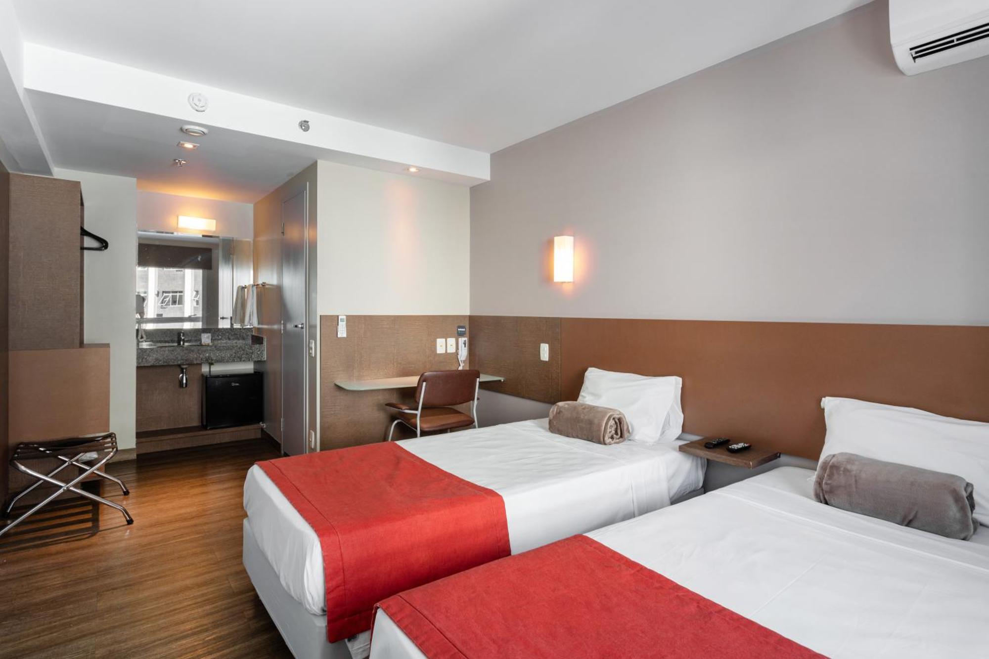Go Inn Hotel Curitiba Exterior foto